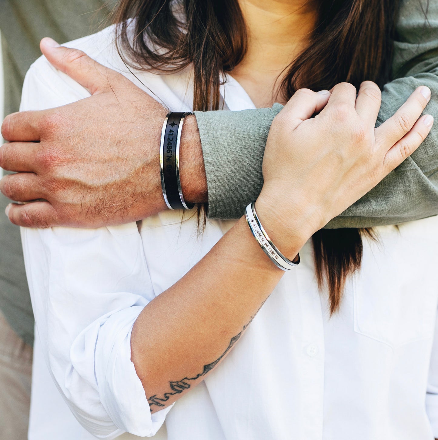 Presente personalizado para casais com pulseiras combinando - Presente de aniversário personalizado